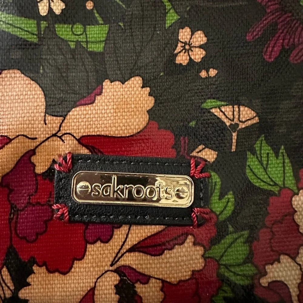 SAKROOTS ⚠️ 16 x 10 handbag with an issue ⚠️